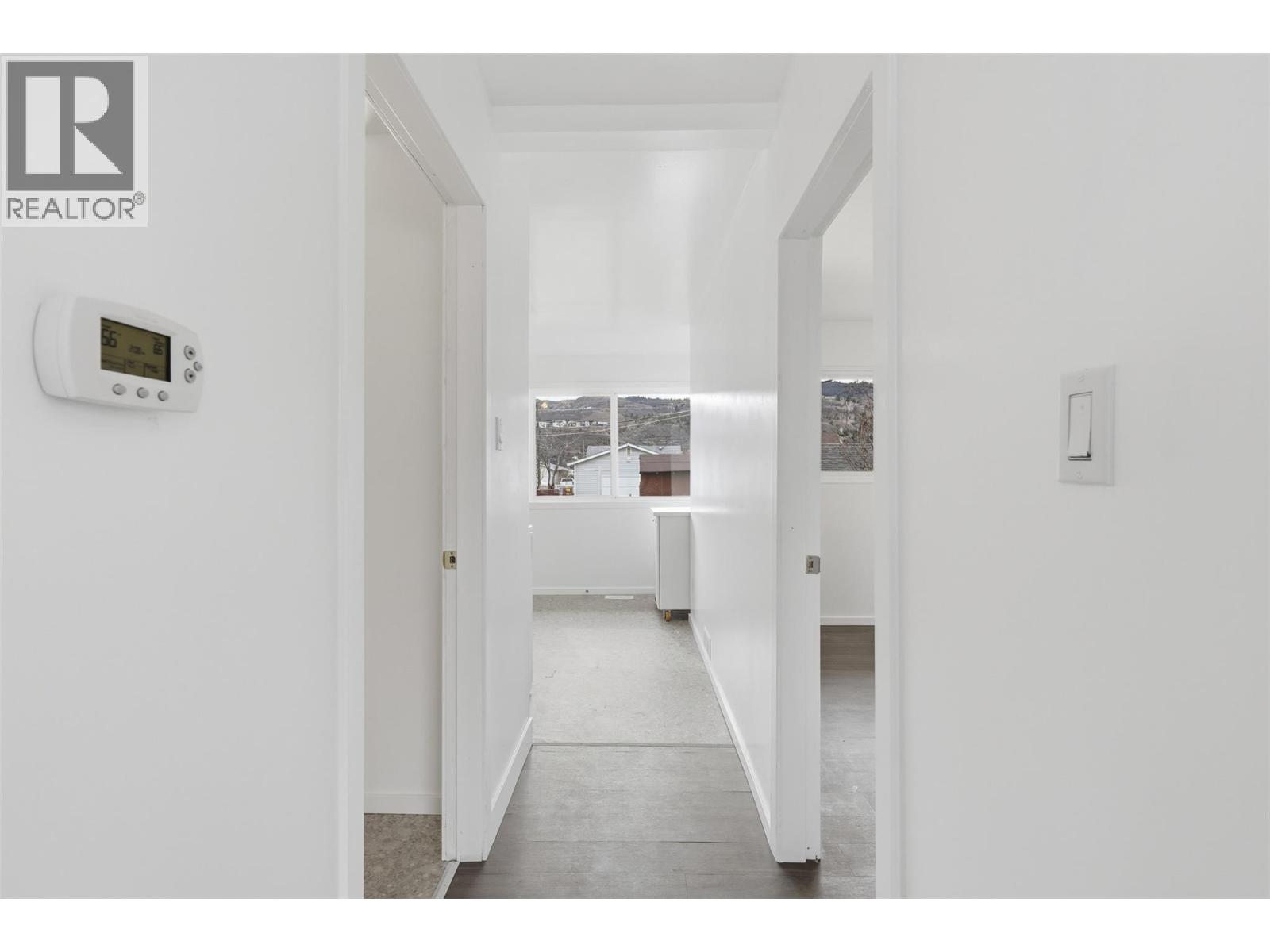 421/423 ALEXANDER AVENUE - 7