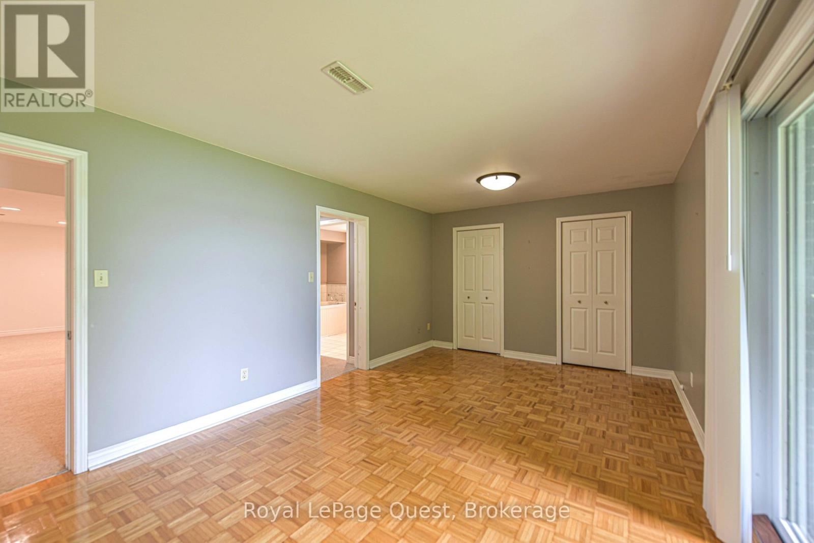 27 HEYDEN AVENUE - 29