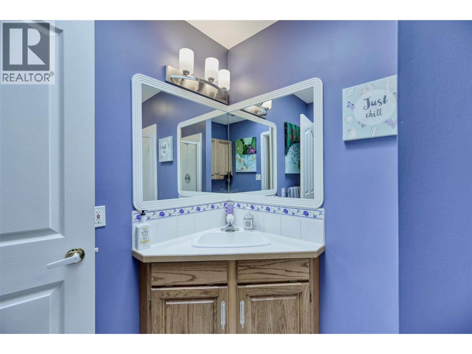 45 HARBOUR KEY Drive, Osoyoos