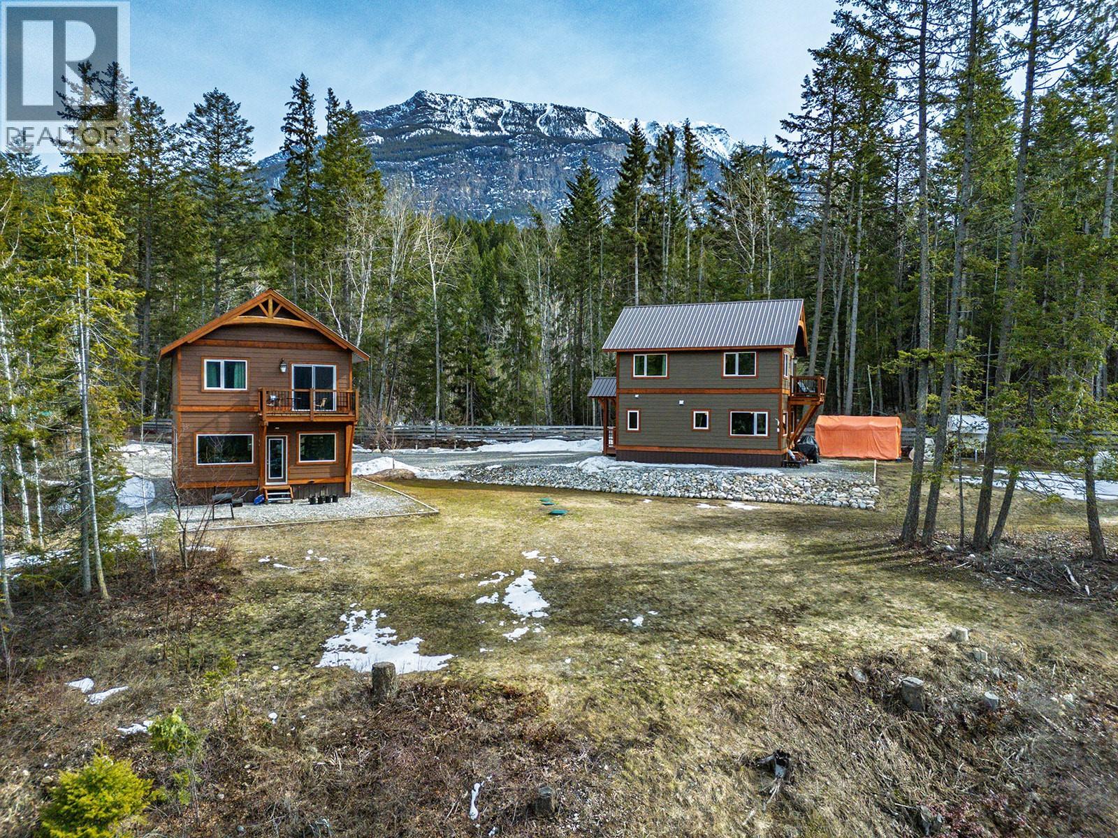 1352 CAMPBELL ROAD - 28