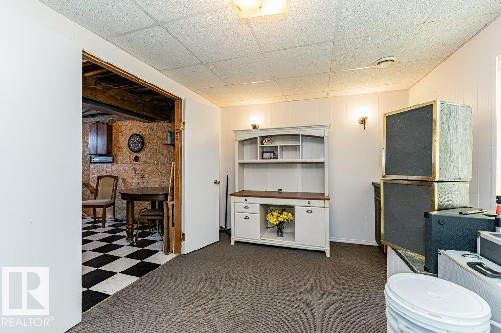 11516 145 AV NW, Edmonton