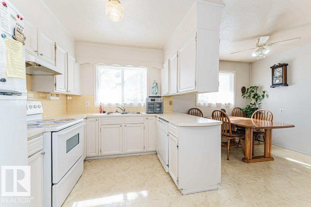 11516 145 AV NW, Edmonton