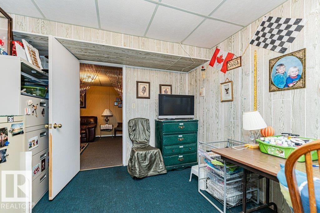 11516 145 AV NW, Edmonton