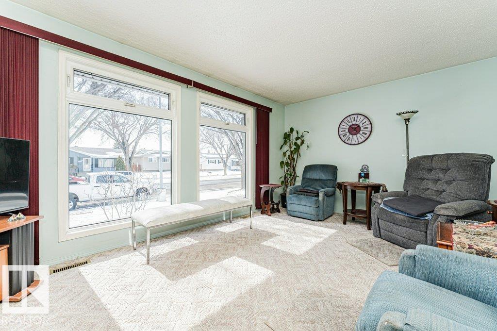 11516 145 AV NW, Edmonton