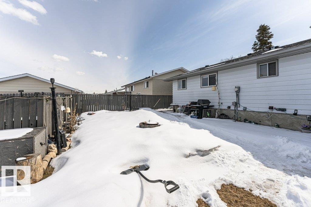 11516 145 AV NW, Edmonton