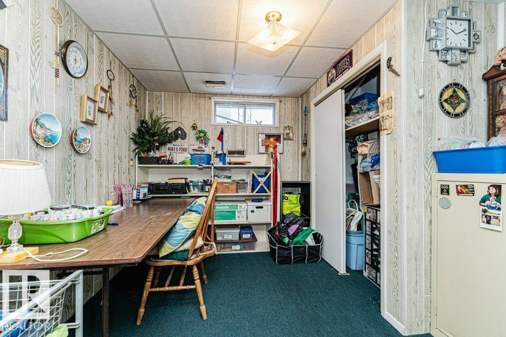 11516 145 AV NW, Edmonton