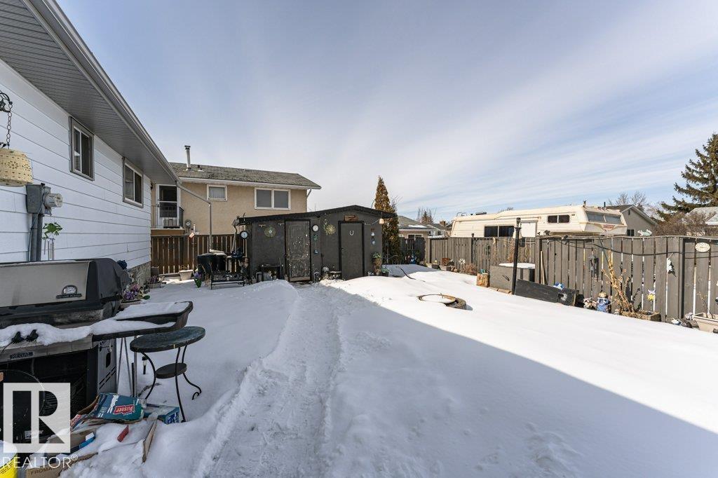 11516 145 AV NW, Edmonton