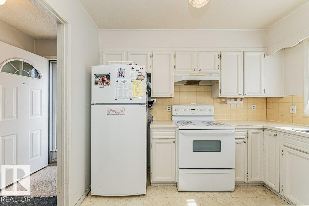 11516 145 AV NW, Edmonton