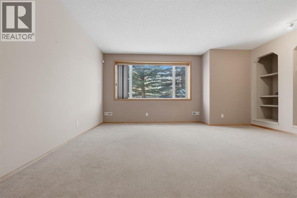 Single Family House Bungalow for Sale in  Kincora View NW Kincora Calgary 