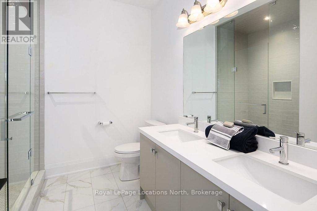 2nd flosecond 4 piece bath with large glass shower