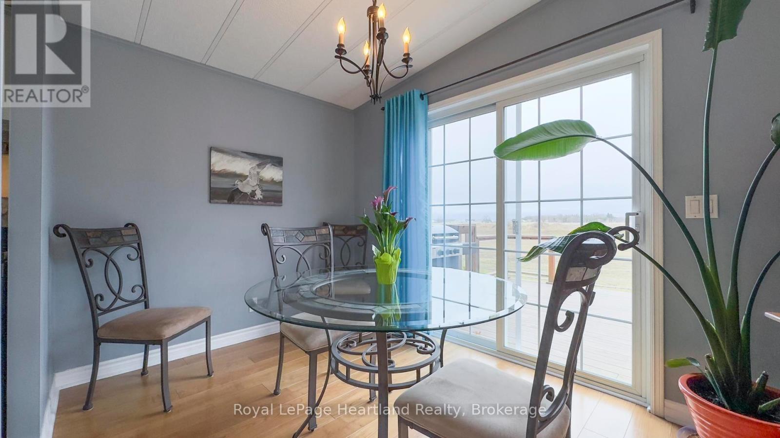 52 ALGONQUIN LANE - 10