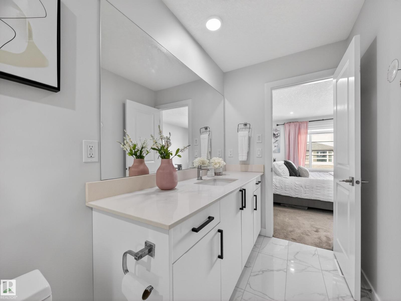 5546 KOOTOOK RD SW, Edmonton