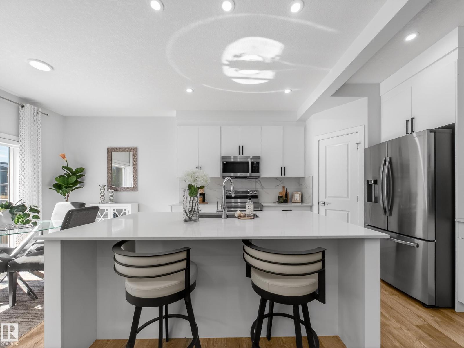 5546 KOOTOOK RD SW, Edmonton