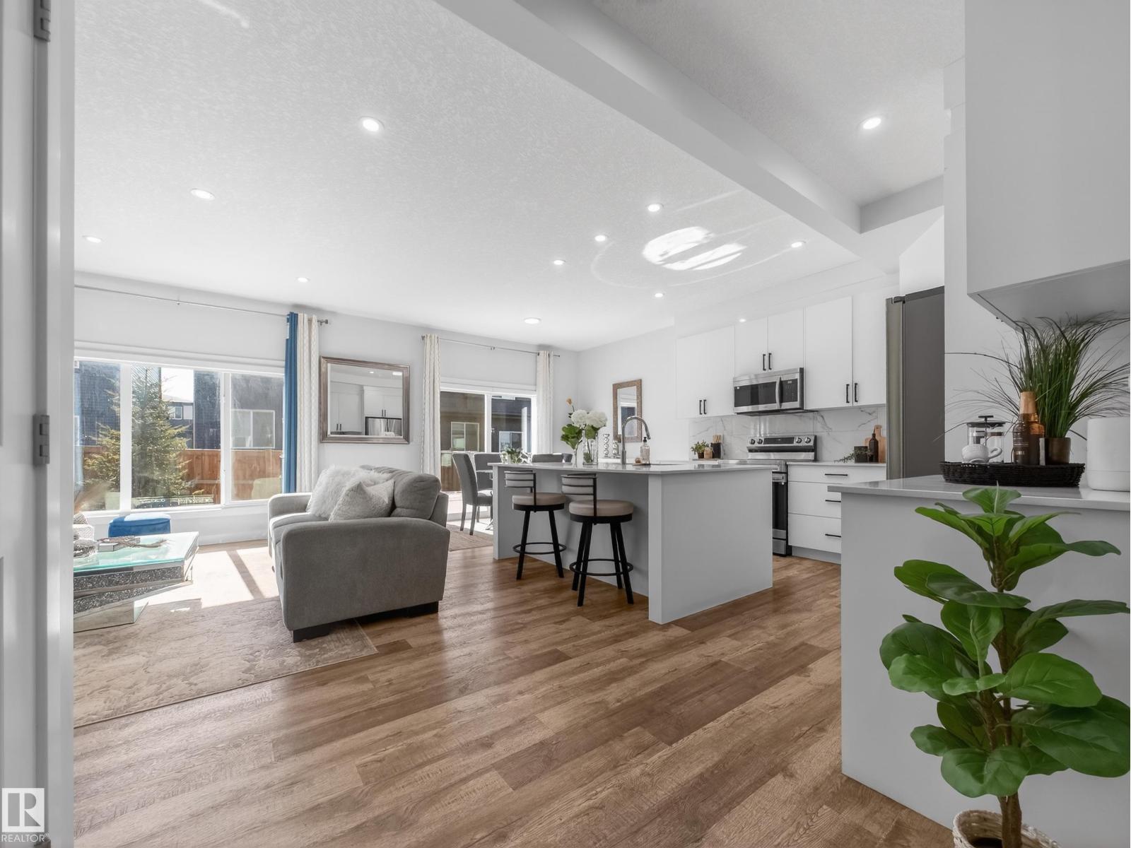 5546 KOOTOOK RD SW, Edmonton