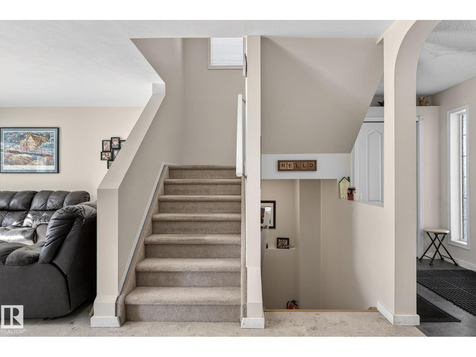 19 Escada CL, St. Albert