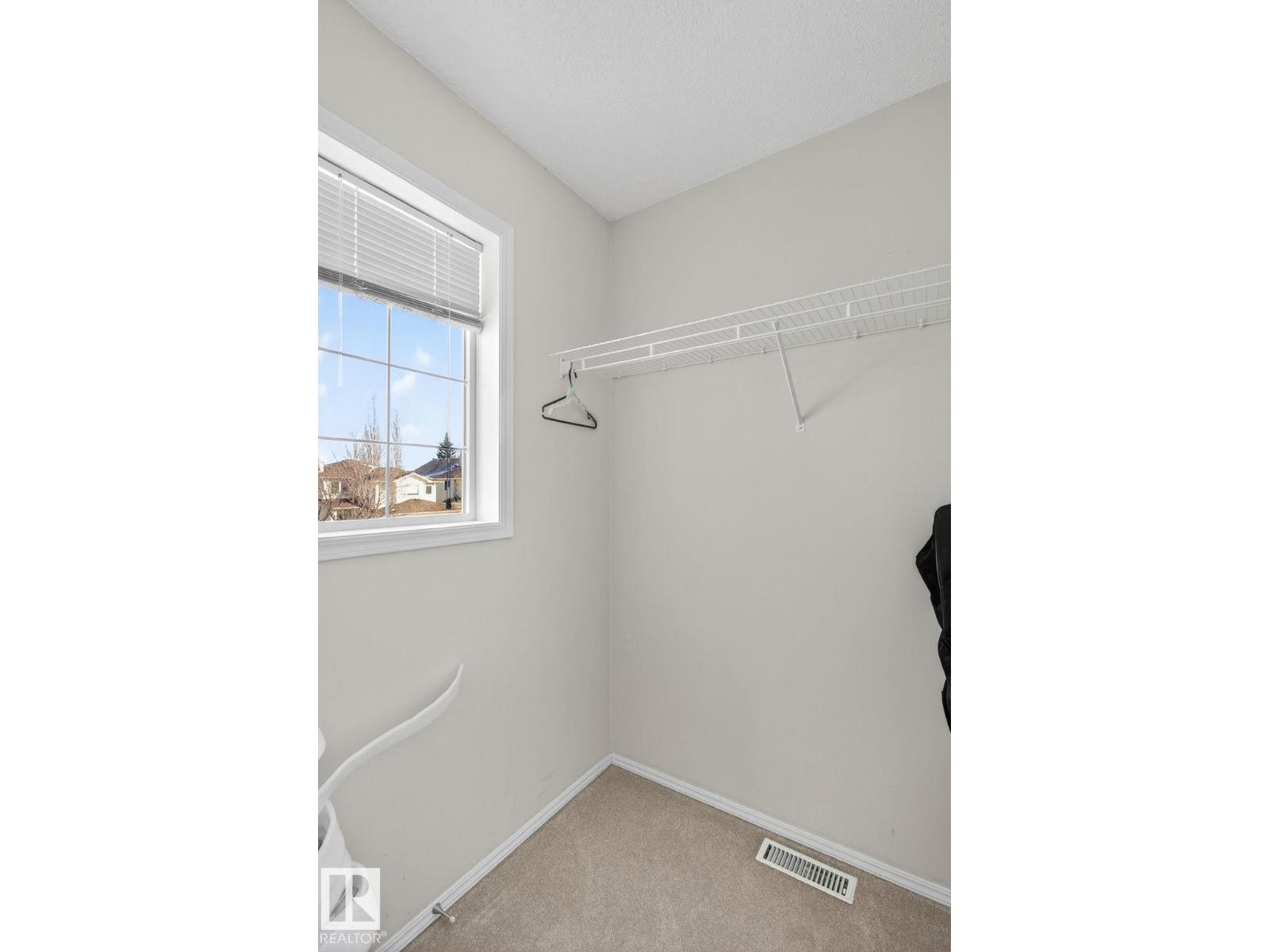 19 Escada CL, St. Albert