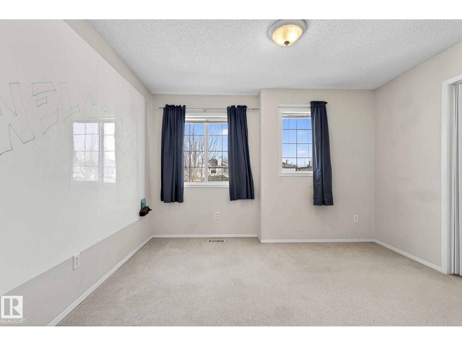 19 Escada CL, St. Albert