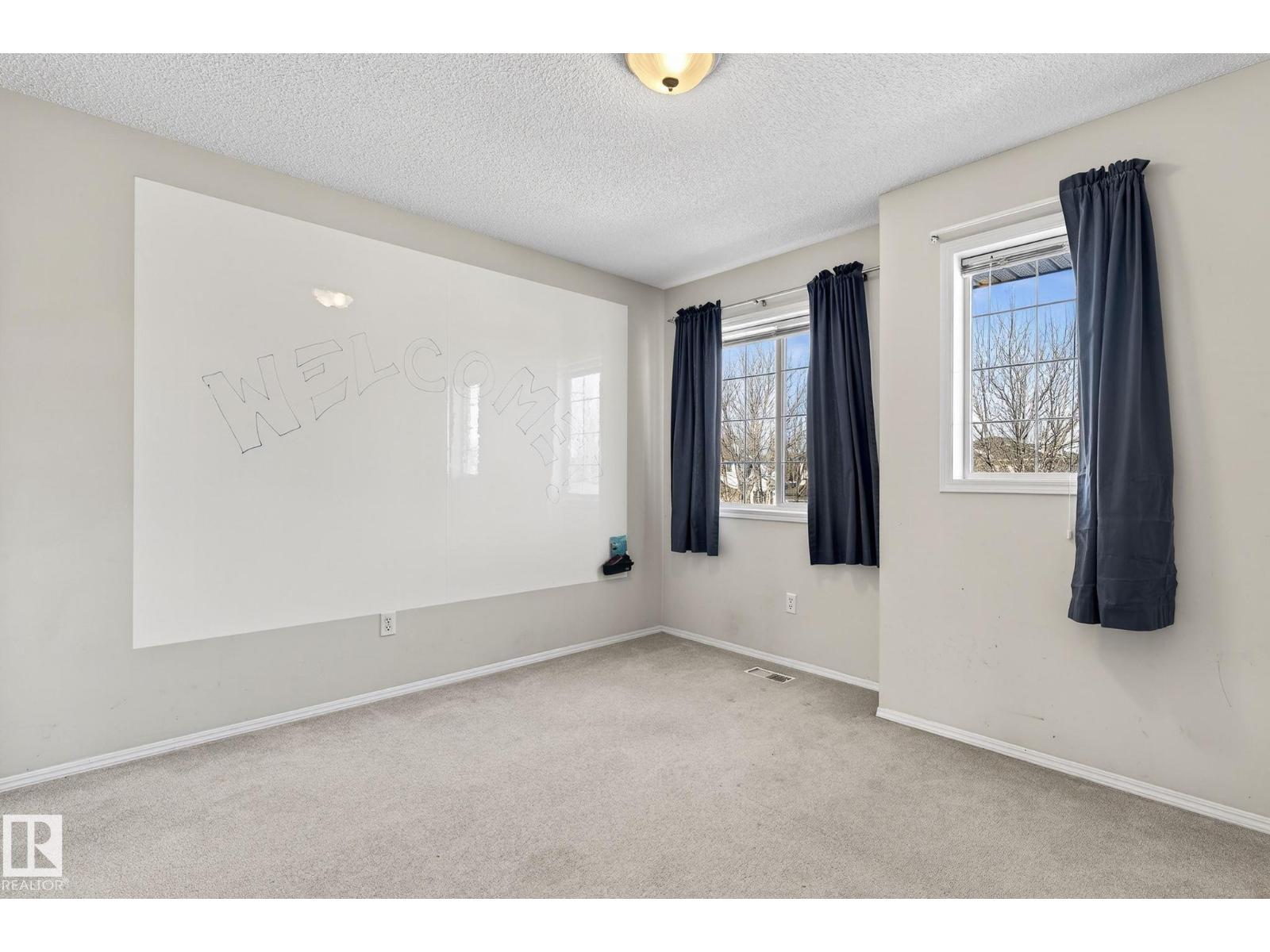 19 Escada CL, St. Albert