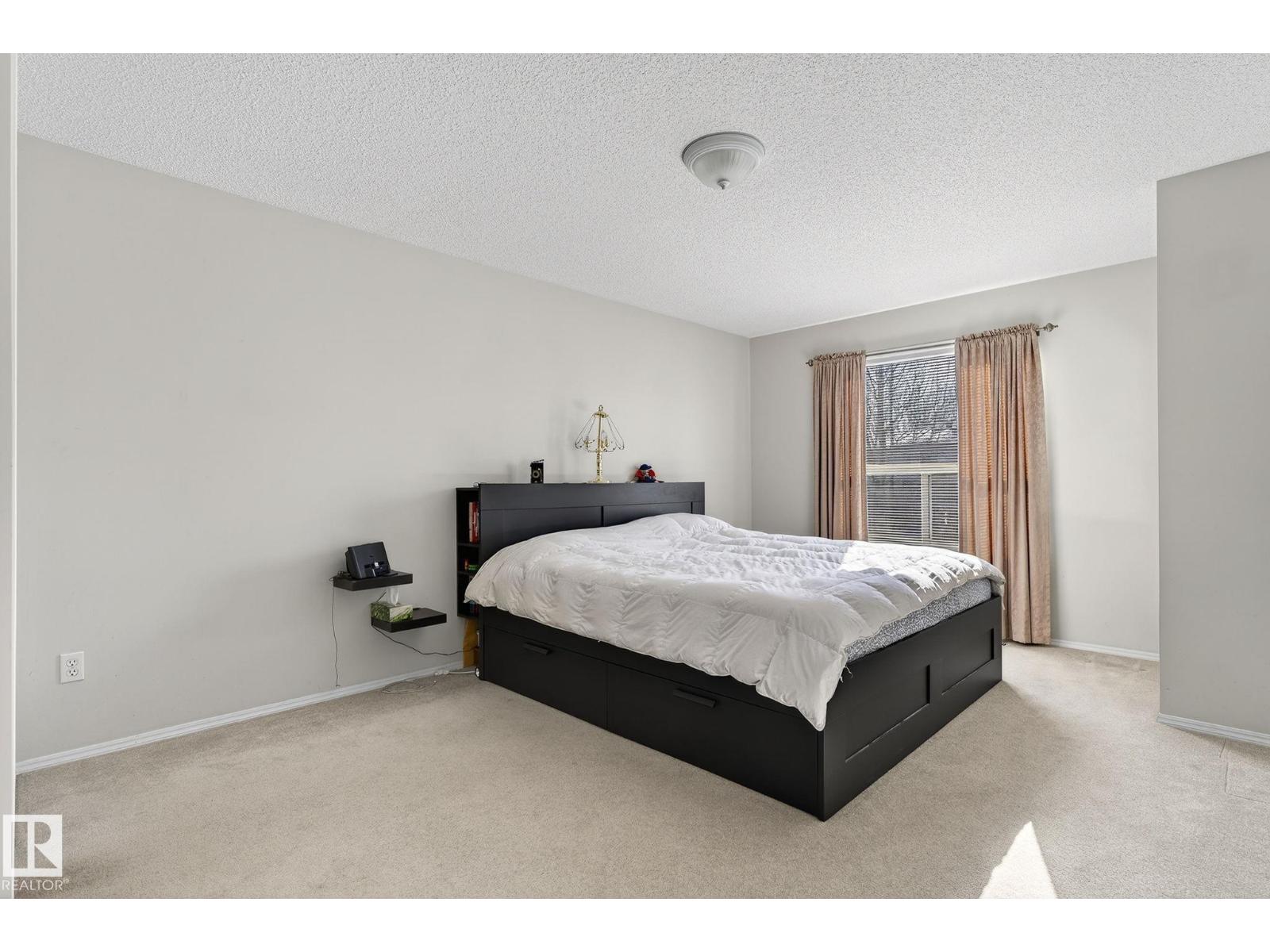 19 Escada CL, St. Albert