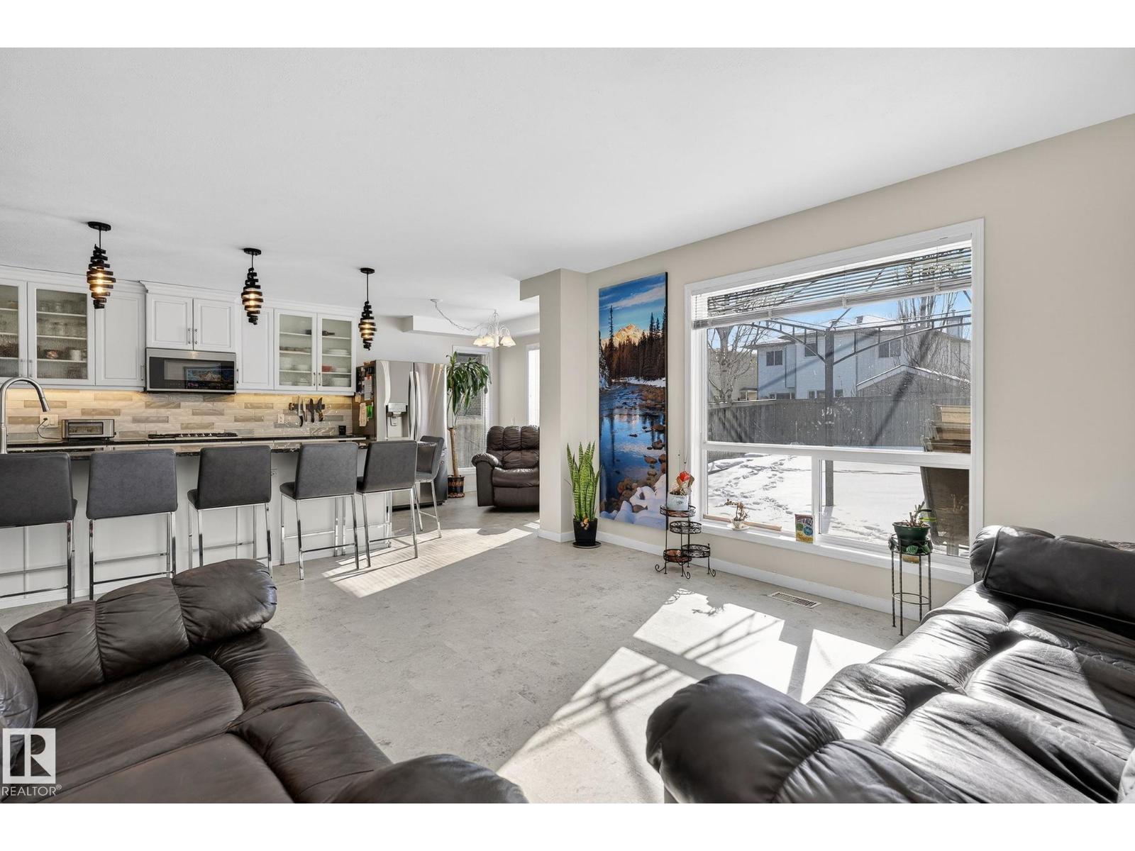 19 Escada CL, St. Albert