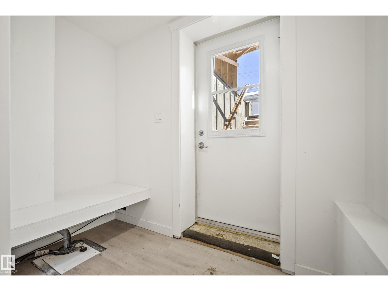 9043 52 ST NW, Edmonton