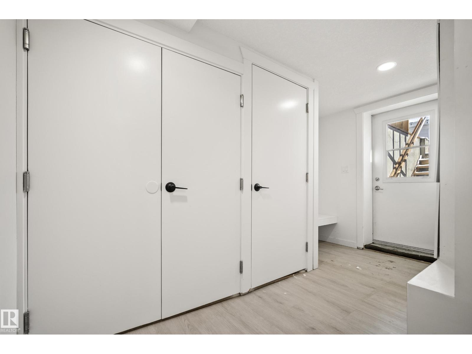 9043 52 ST NW, Edmonton