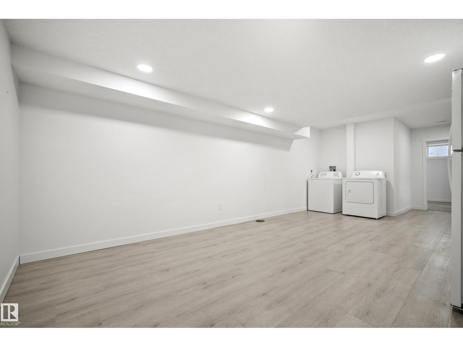 9043 52 ST NW, Edmonton