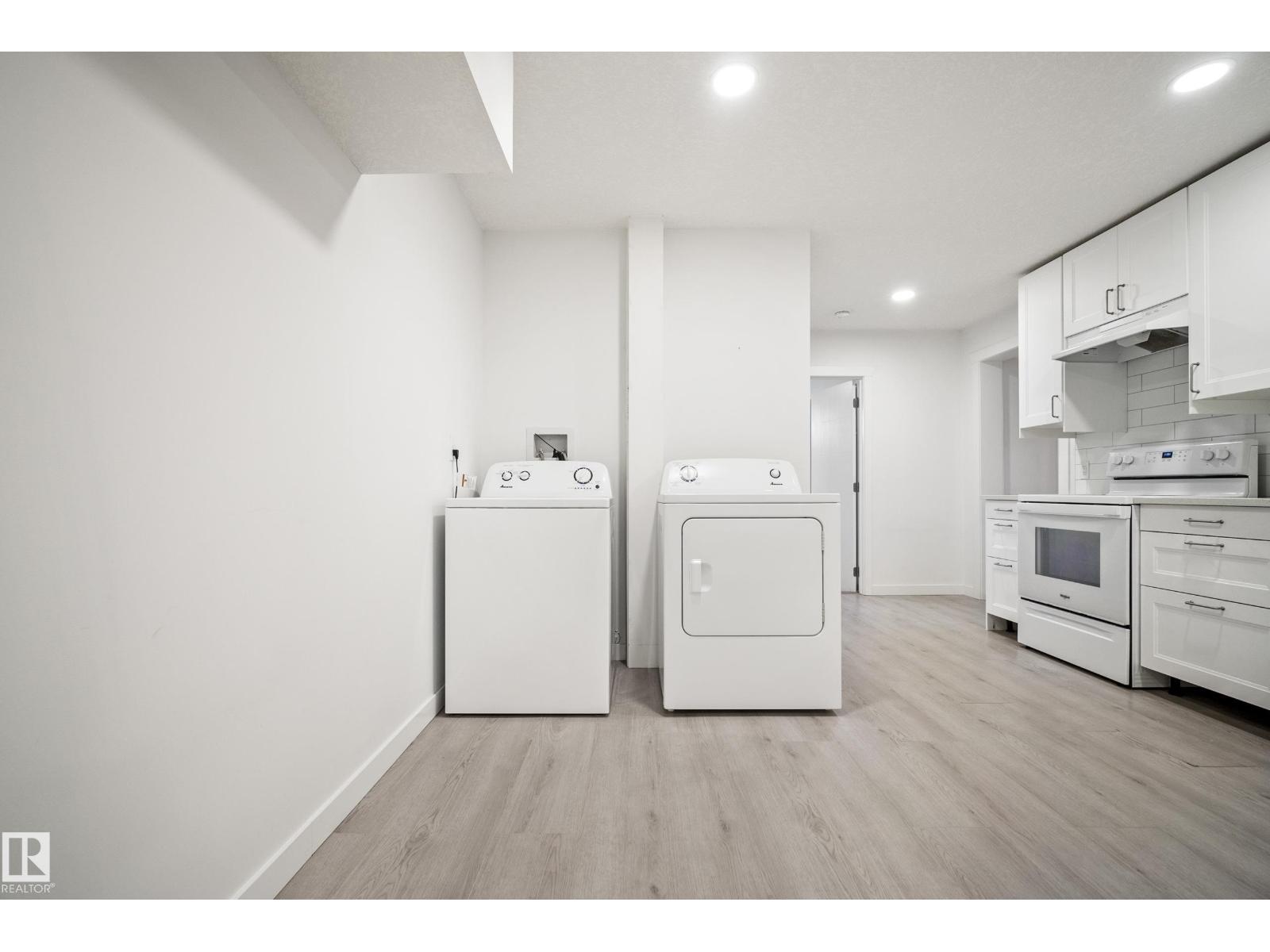 9043 52 ST NW, Edmonton