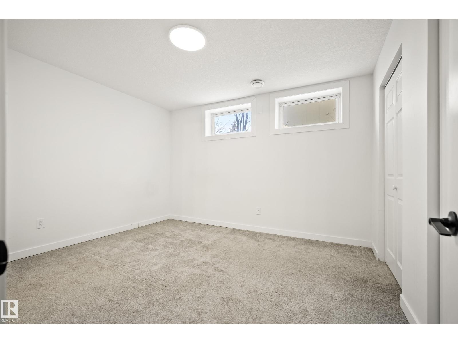 9043 52 ST NW, Edmonton