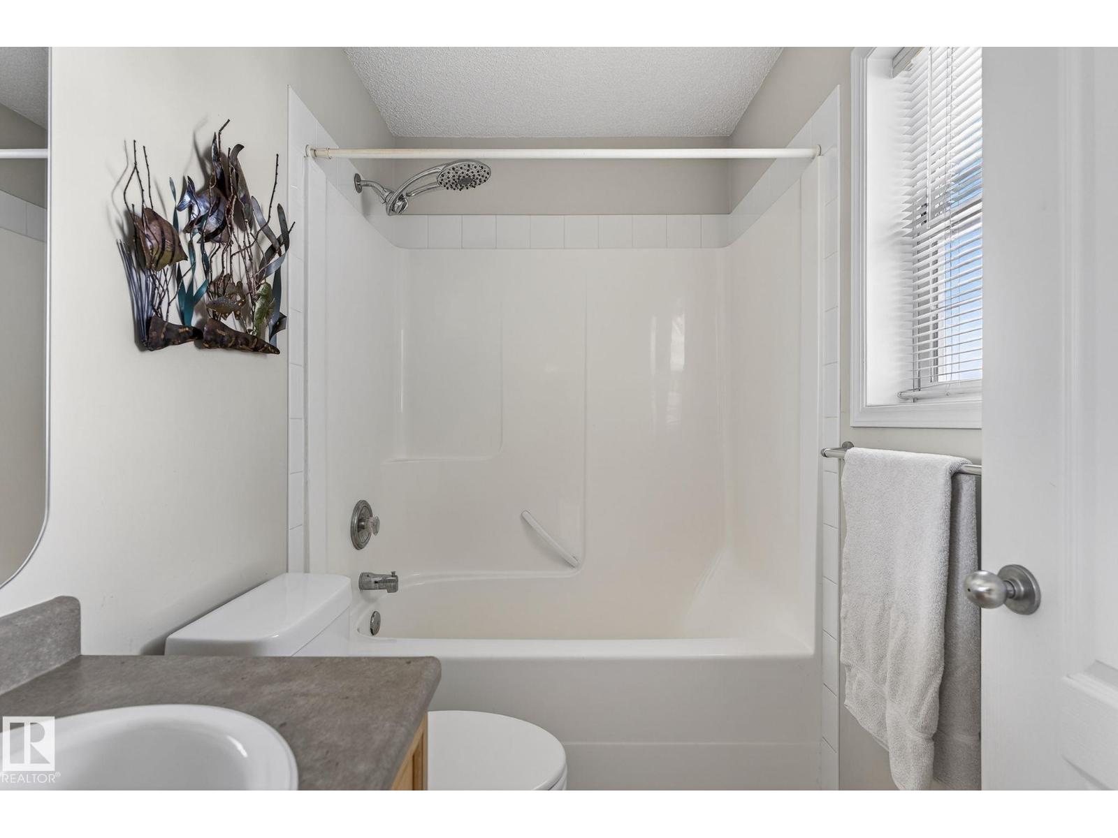 19 Escada CL, St. Albert