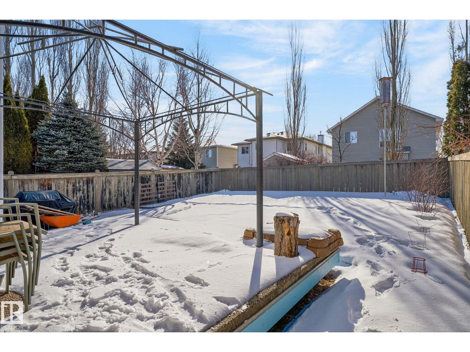 19 Escada CL, St. Albert