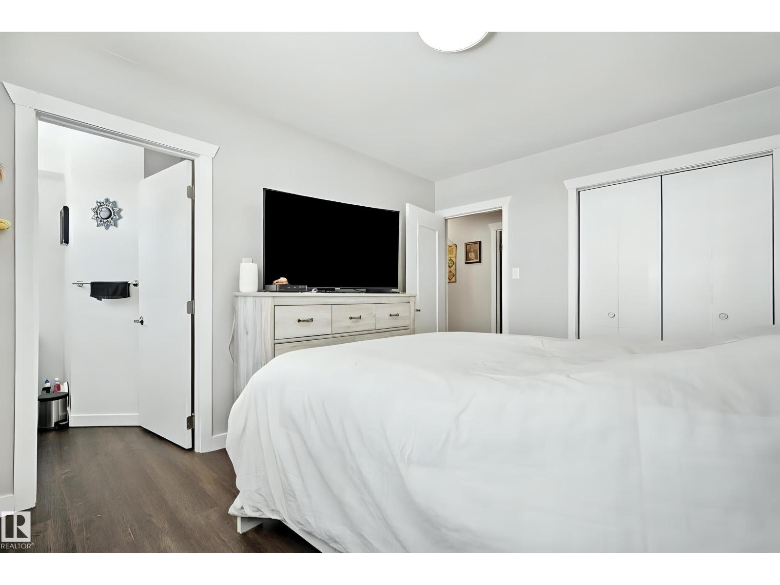 9043 52 ST NW, Edmonton