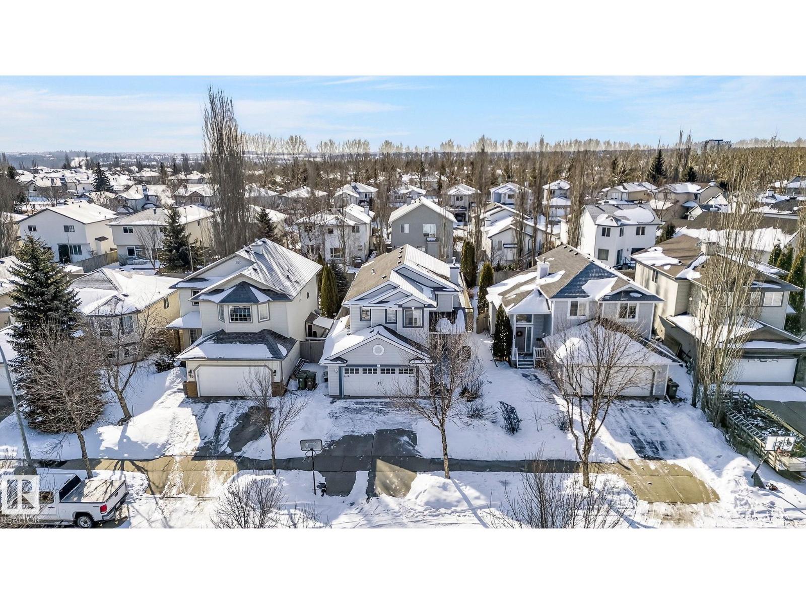 19 Escada CL, St. Albert