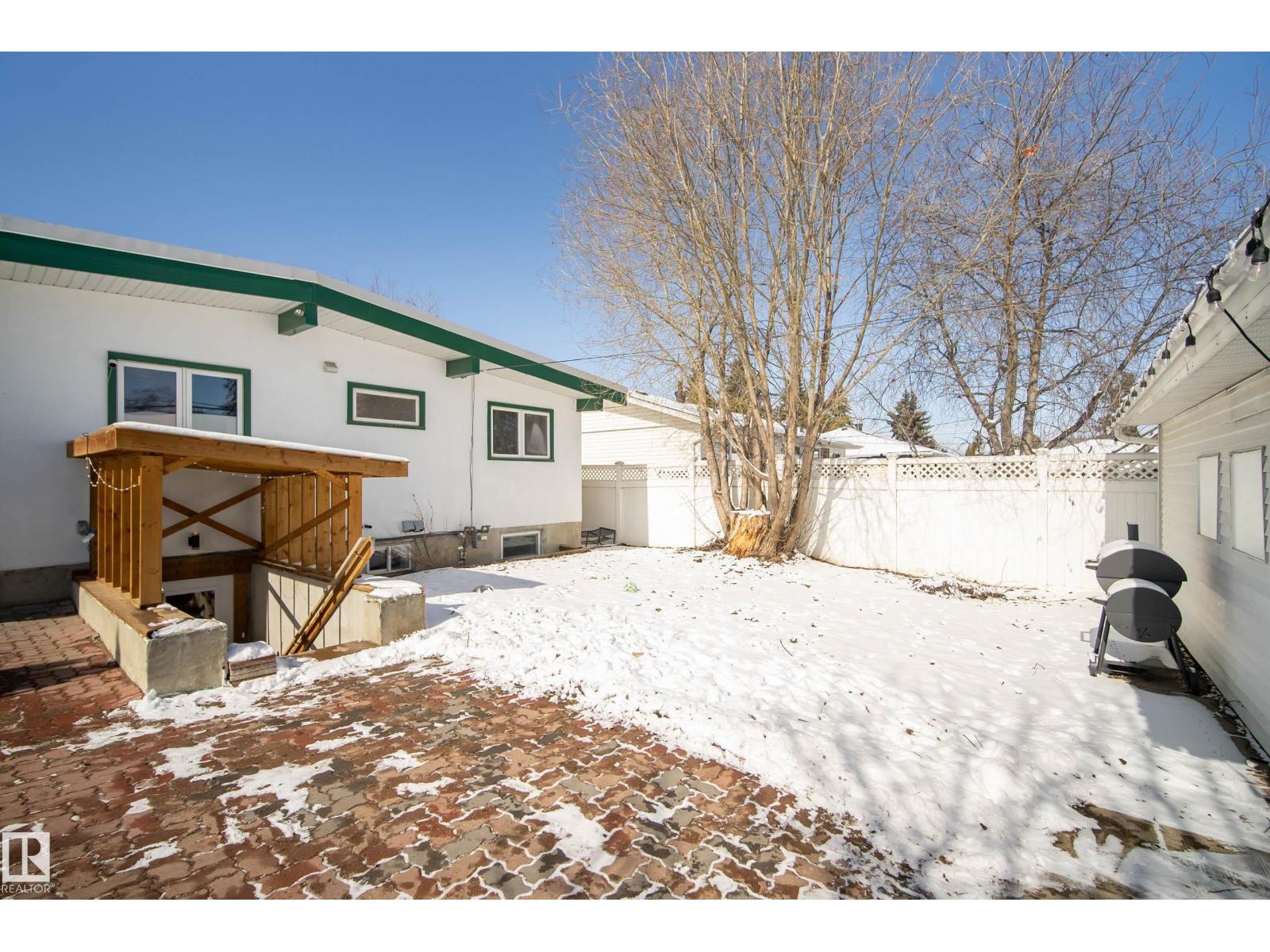 9043 52 ST NW, Edmonton