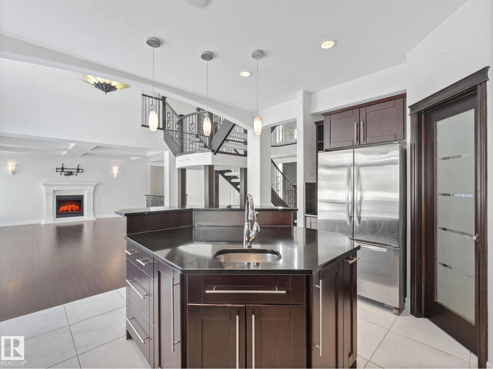 7128 169 AV NW, Edmonton