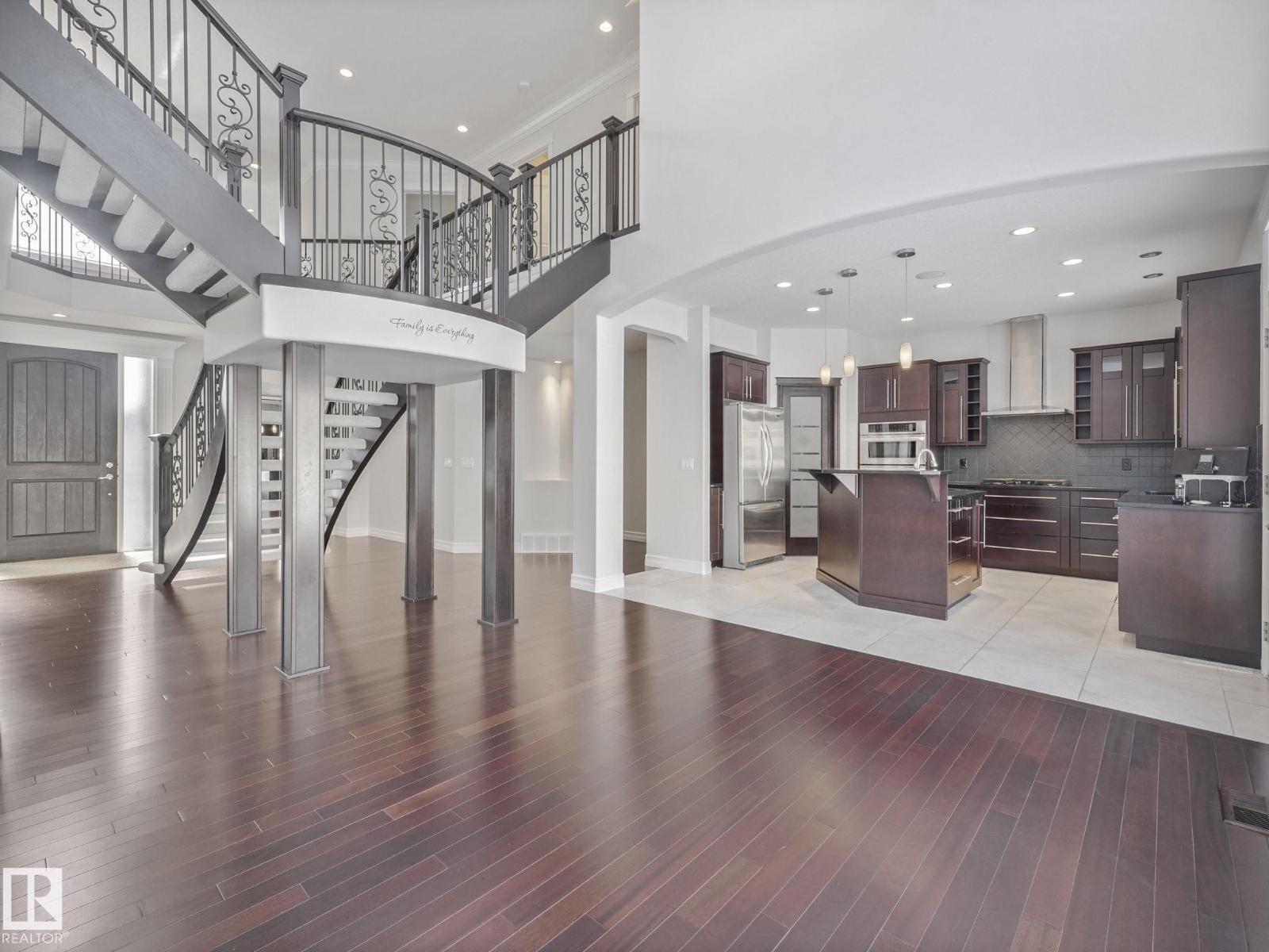 7128 169 AV NW, Edmonton