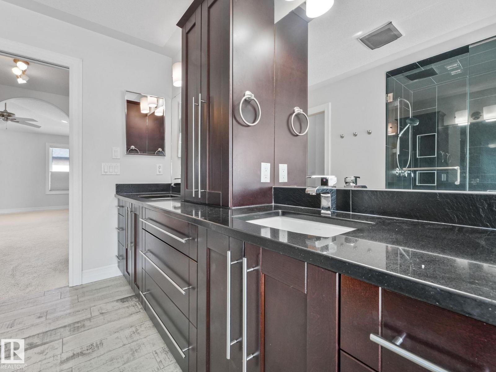 7128 169 AV NW, Edmonton