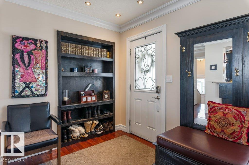 25 MOUNT ROYAL DR, St. Albert