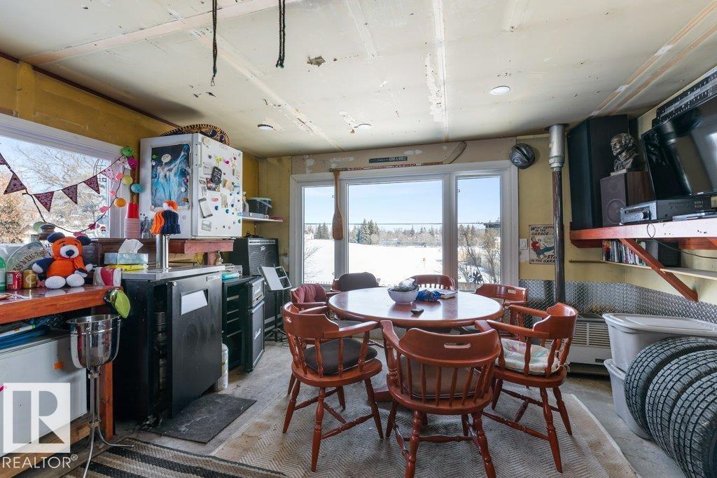 25 MOUNT ROYAL DR, St. Albert