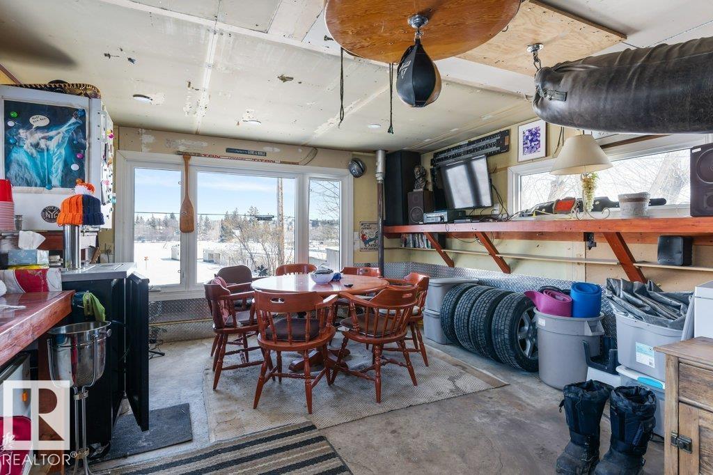 25 MOUNT ROYAL DR, St. Albert