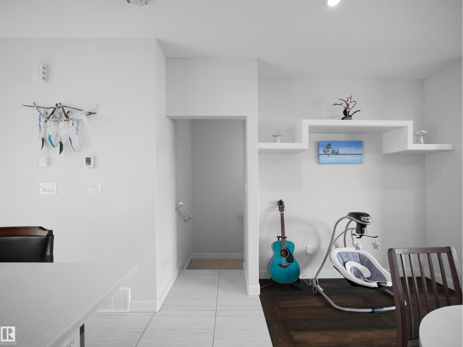 #55 2803 14 AV NW NW, Edmonton