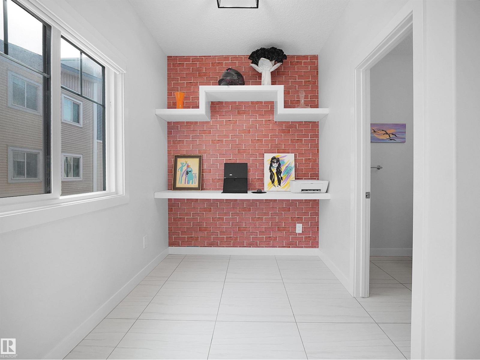 #55 2803 14 AV NW NW, Edmonton