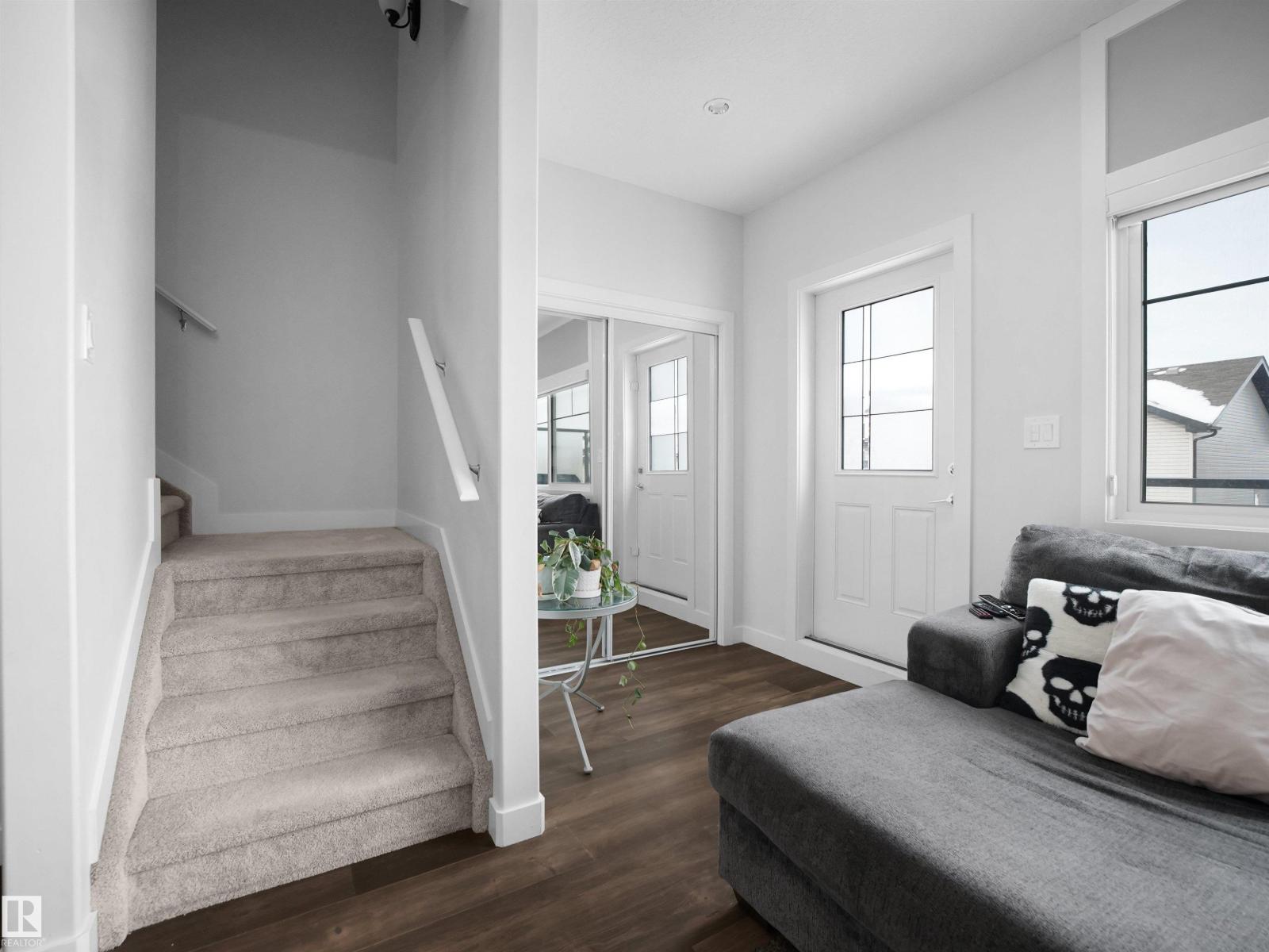 #55 2803 14 AV NW NW, Edmonton