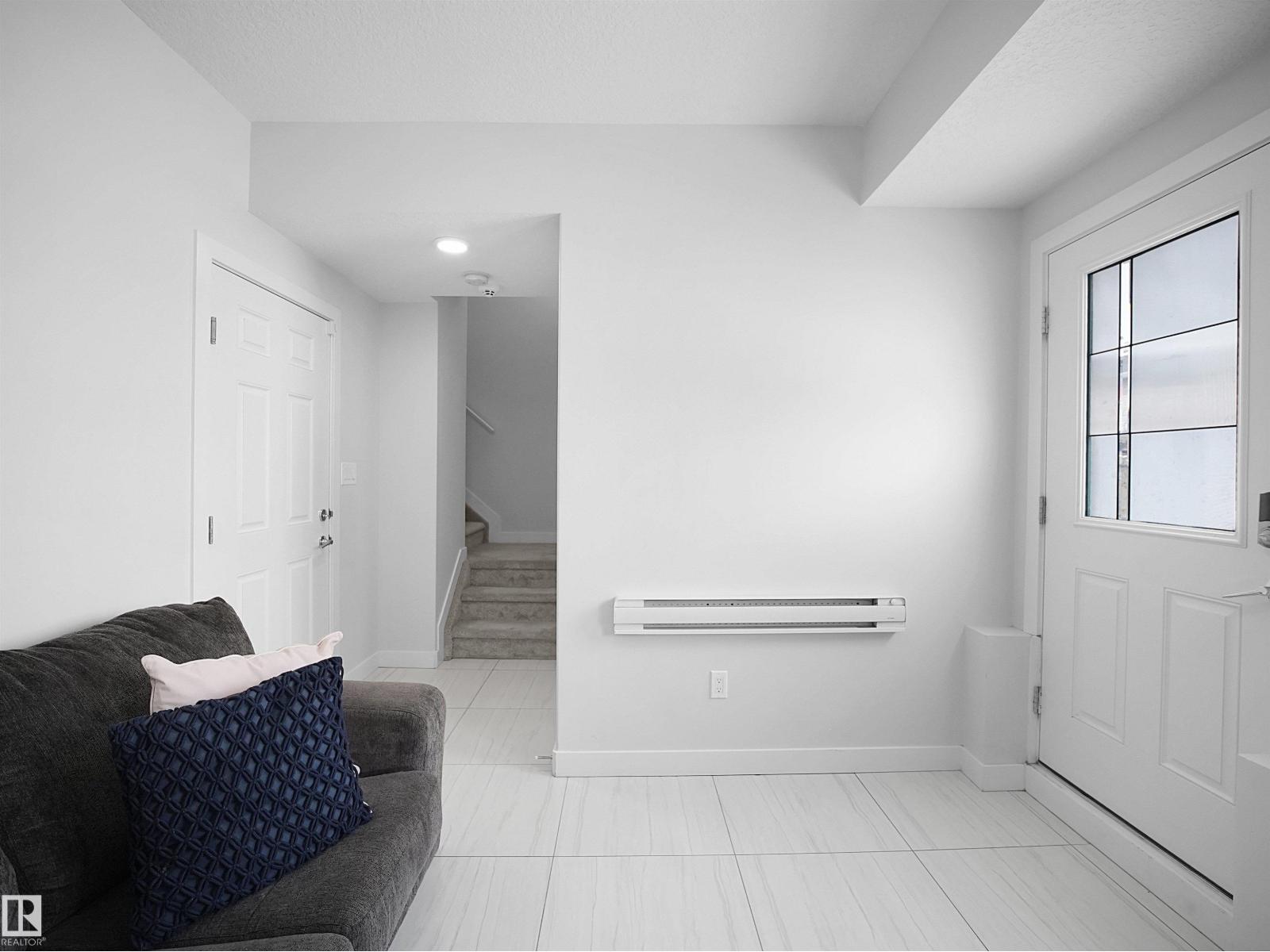 #55 2803 14 AV NW NW, Edmonton