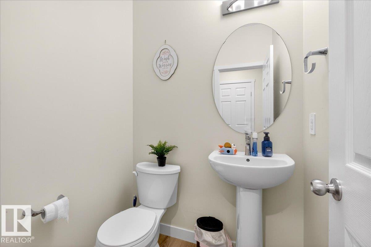 5315 22 AV SW, Edmonton