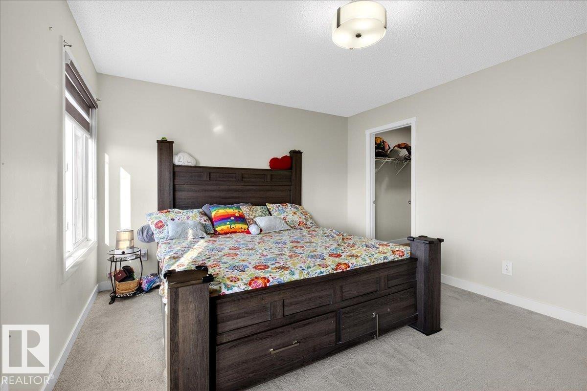 5315 22 AV SW, Edmonton