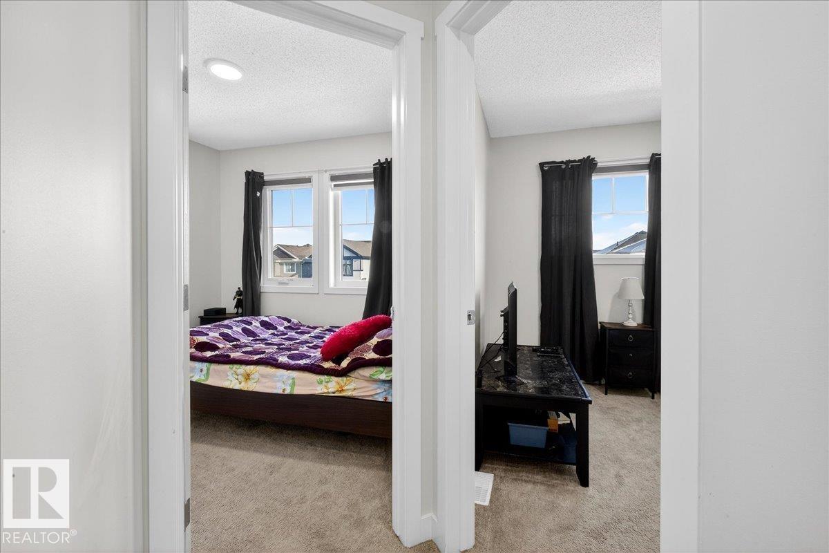 5315 22 AV SW, Edmonton