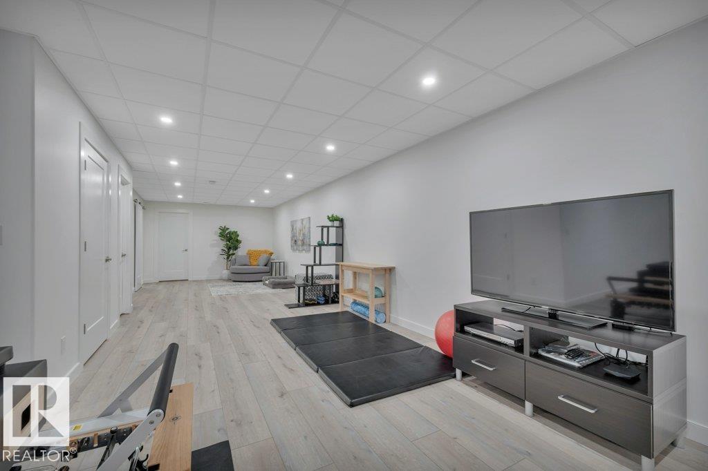 9540 142 ST NW, Edmonton