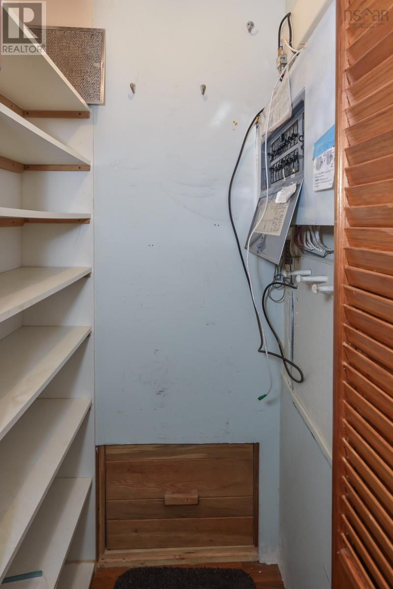 Property 15 of 32 of 539 Canoe Island Road