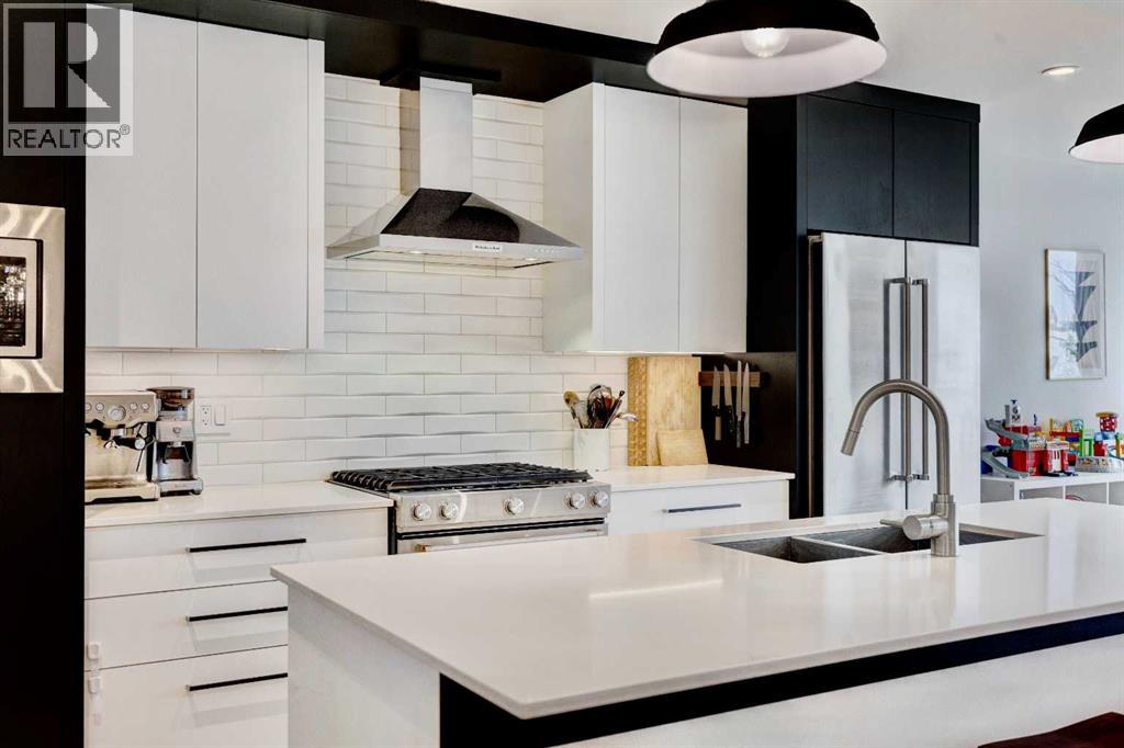 Single Family House for Sale in    Avenue SW South Calgary Calgary 